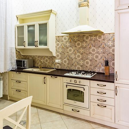 Фредра, 6 Lviv Bagian luar foto